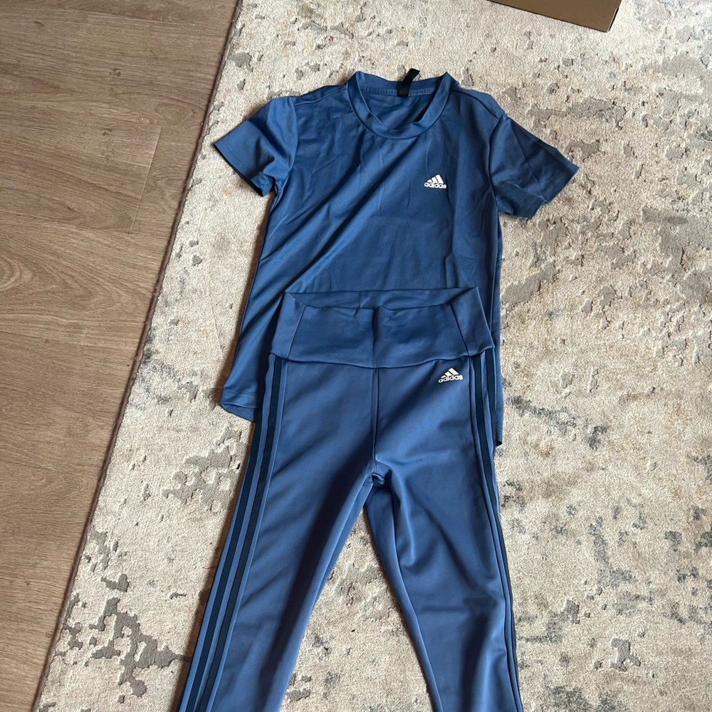 Adidas workout set